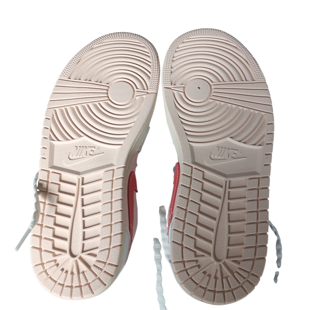 Nike Women's Air Jordan 1 SE Low Sneakers - Picture 5 of 5